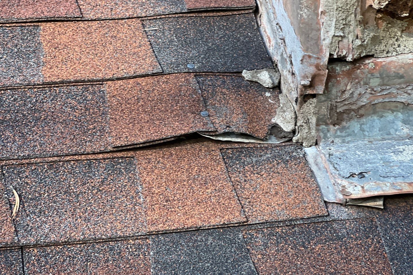 Roof Insurance Deductible: What Homeowners Should Know